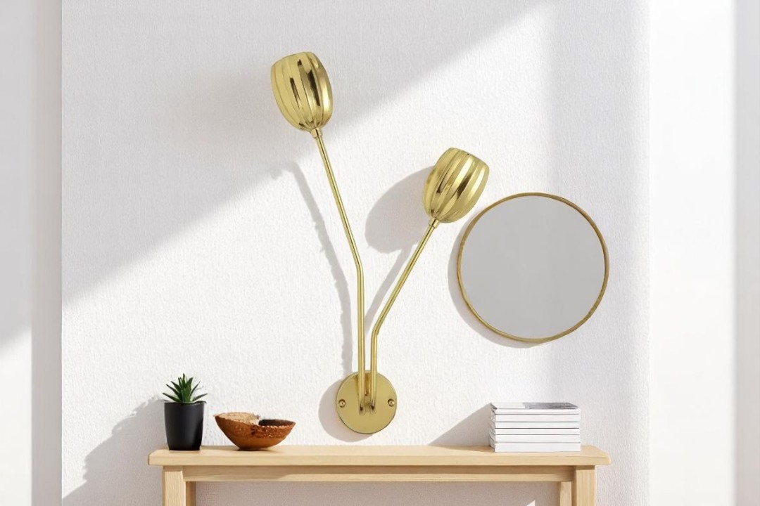 Golden wall lamp in the shape of a rose MGW-17118-2
