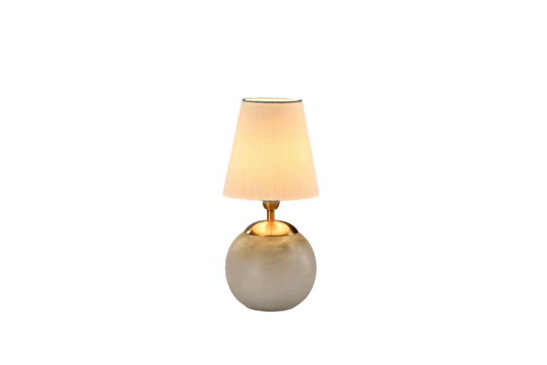 Modern lampshade with ball shape base HB-2616