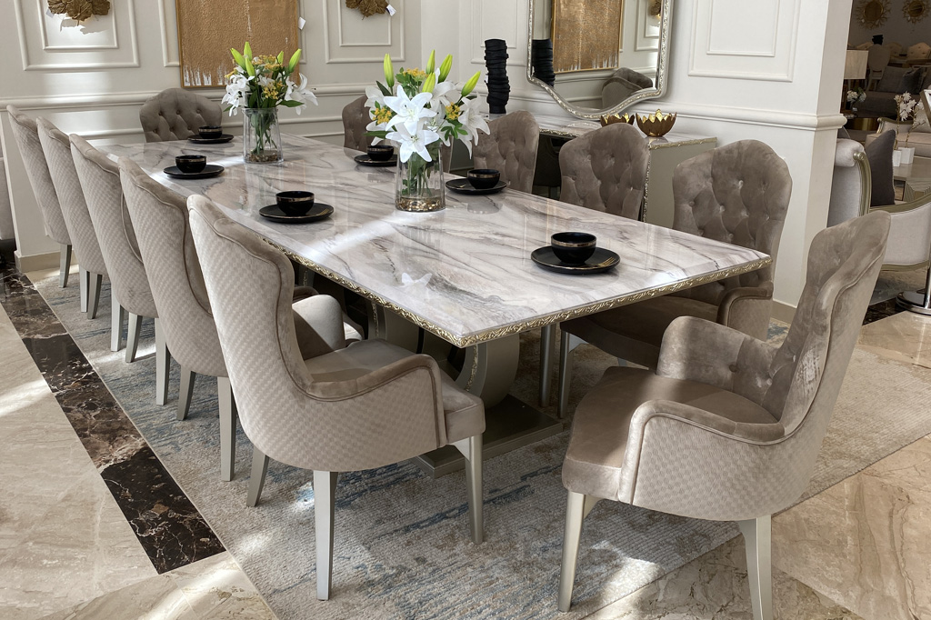 Dining table 14 CH + classic buffet and mirror 9045
