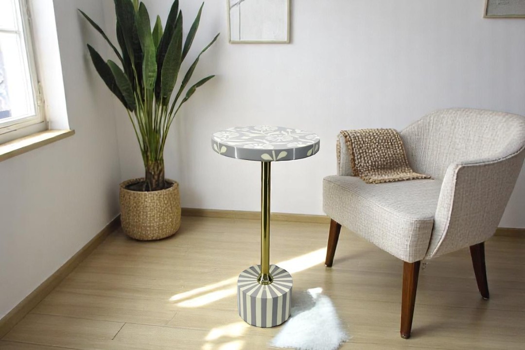 Round end table 69240