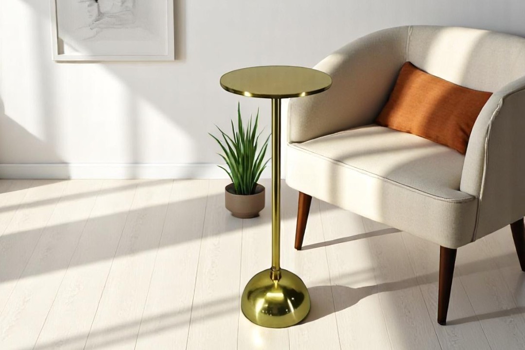 Small side table, modern 69214 - Gold