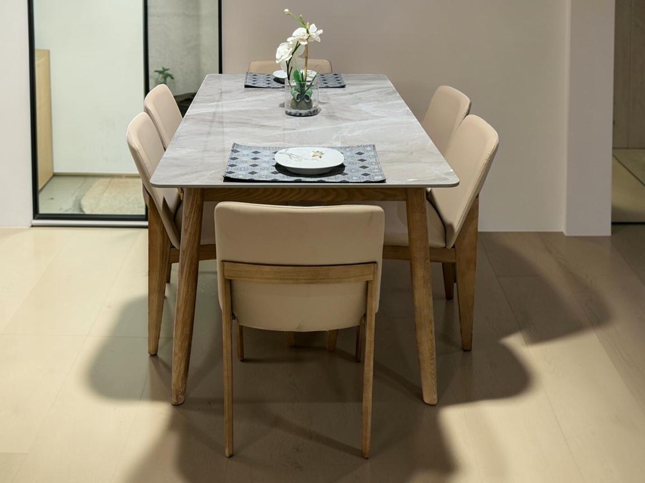 طاولة طعام  6 كراسي مودرن BT-011