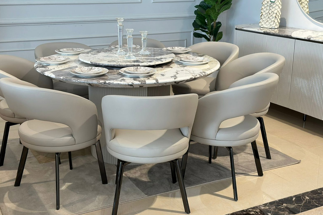 Round dining table 10 chairs + modern buffet 305