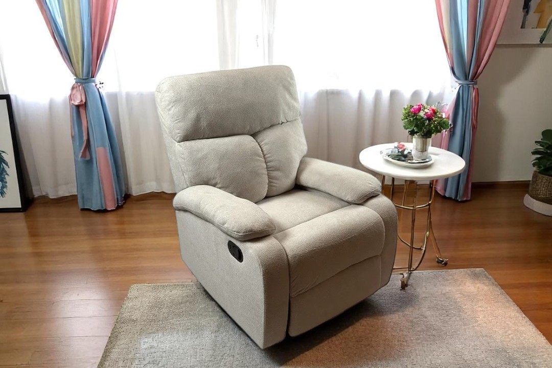 Beige recliner chair T-01