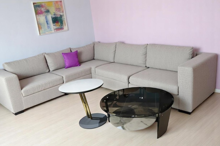Modern 2 piece single table D-9310