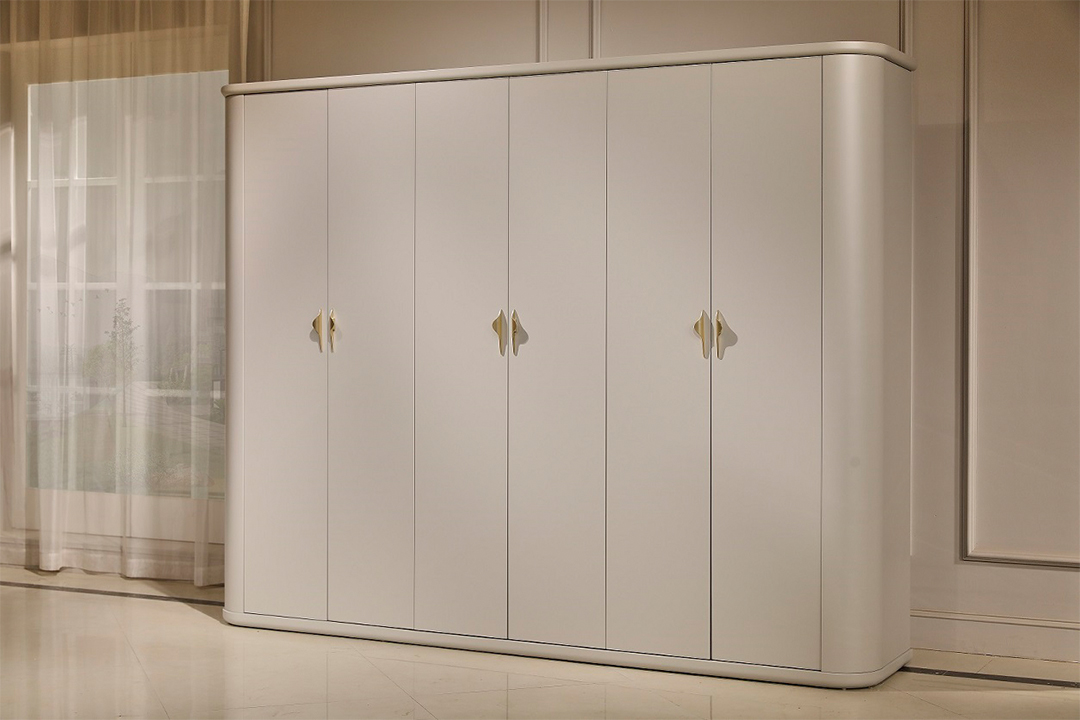 Neoclassical bedroom wardrobe with 6 doors F-517